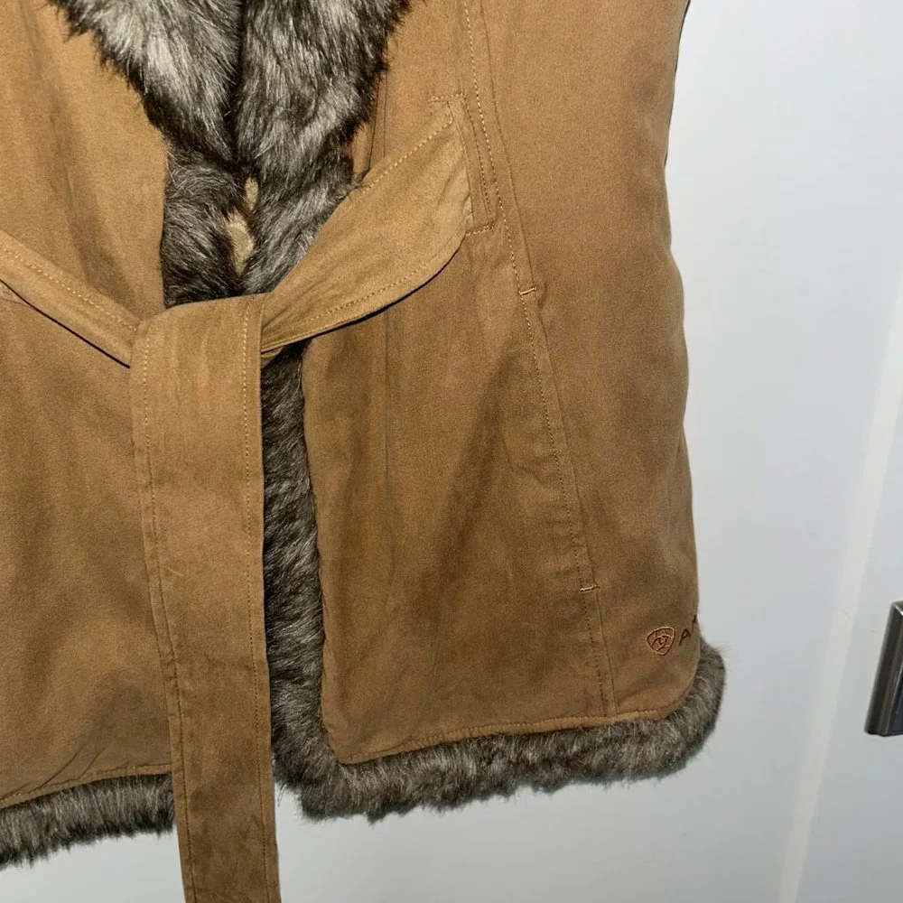 Ariat vegan suede/faux fur wrap vest w/tie sz XS NWOT - Picture 2 of 9